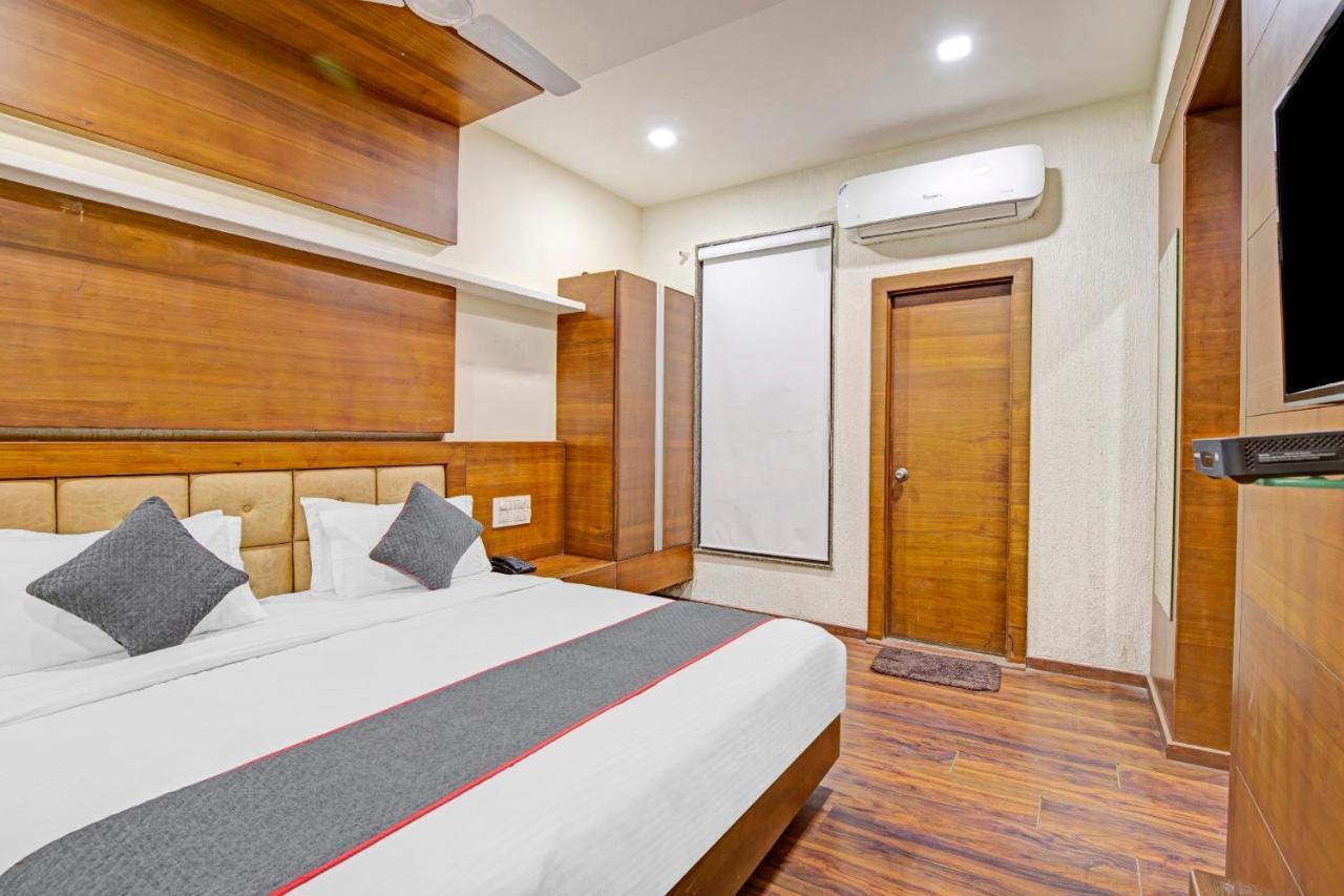 Hotel Navjivan Himatnagar Eksteriør bilde