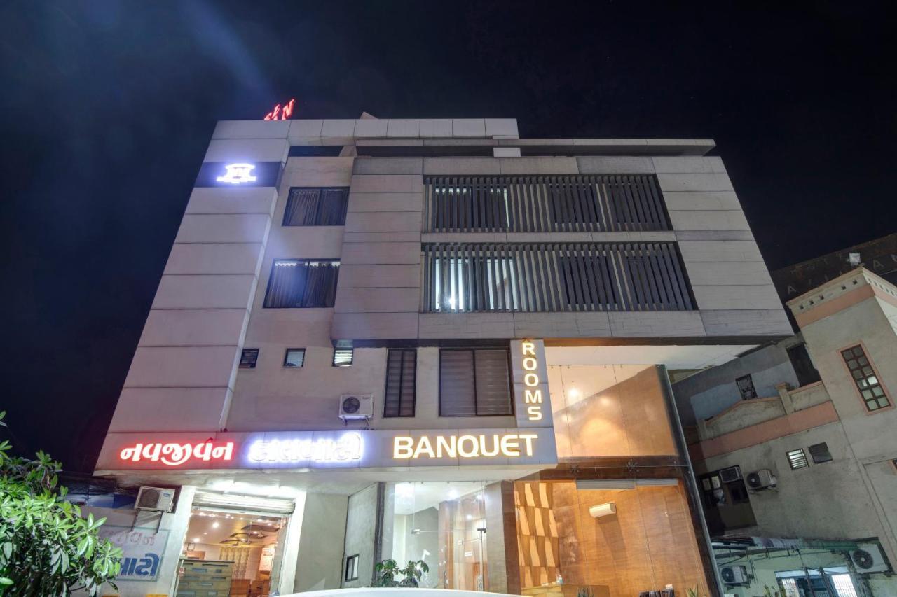 Hotel Navjivan Himatnagar Eksteriør bilde