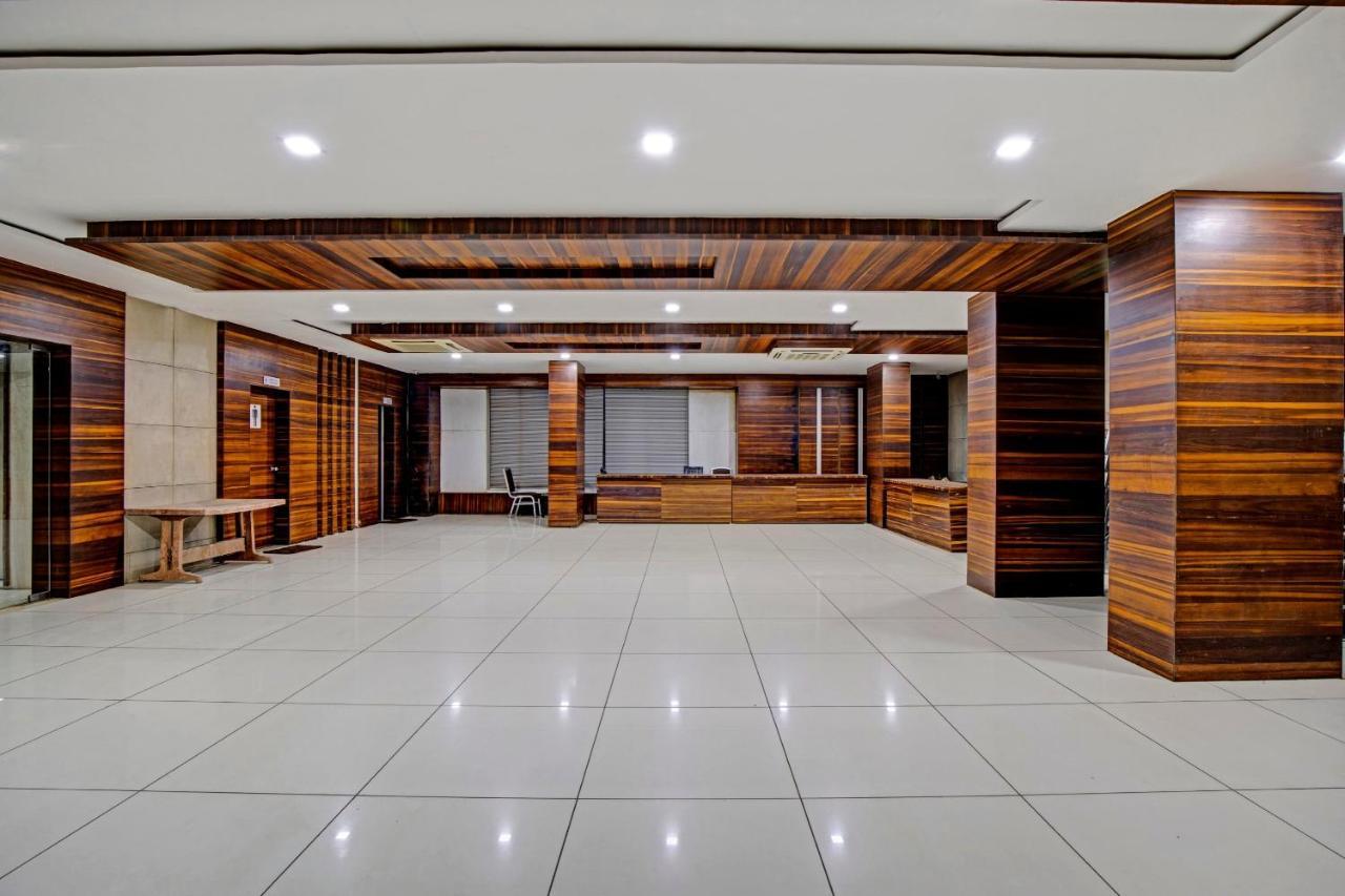 Hotel Navjivan Himatnagar Eksteriør bilde