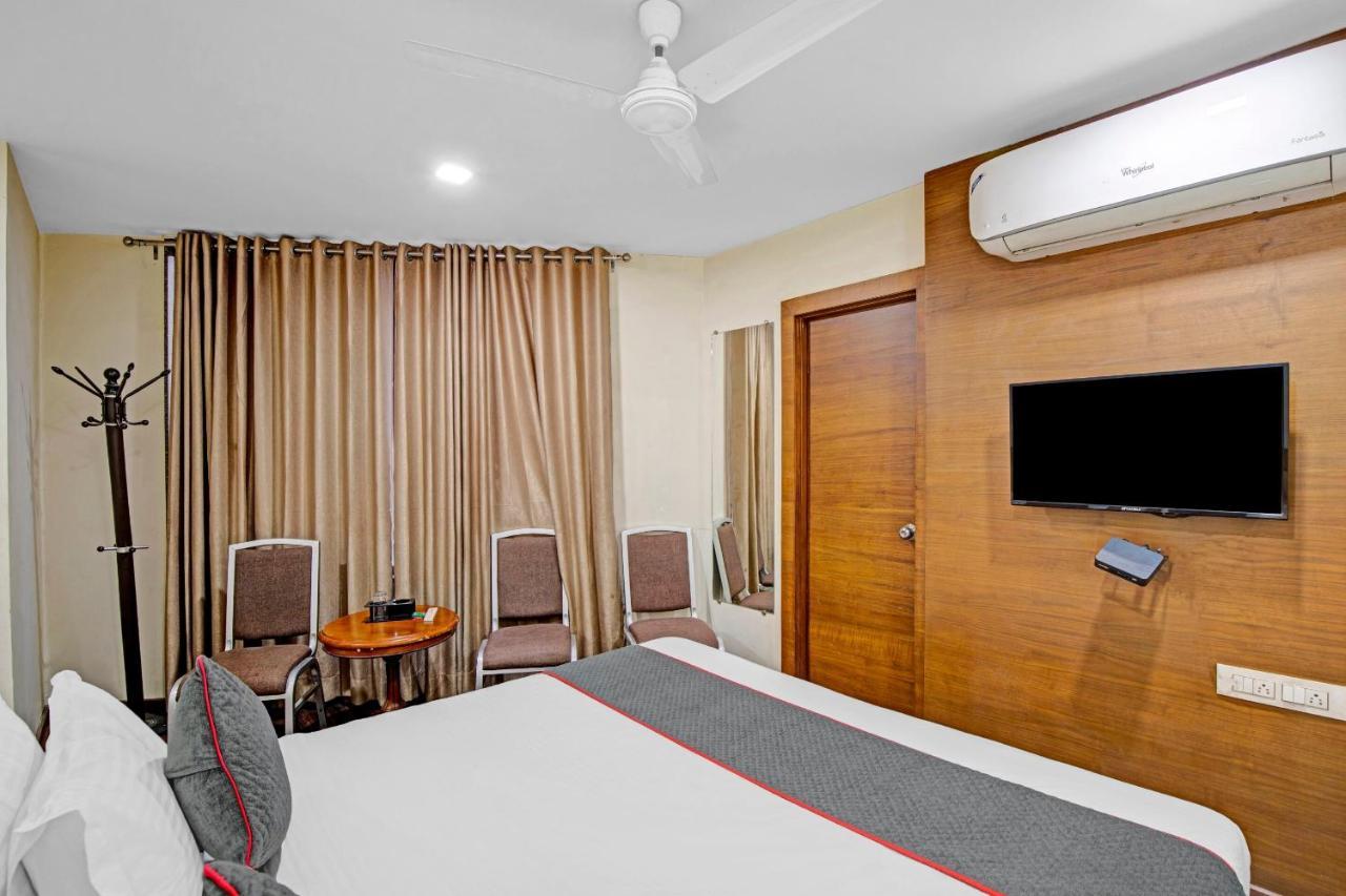 Hotel Navjivan Himatnagar Eksteriør bilde