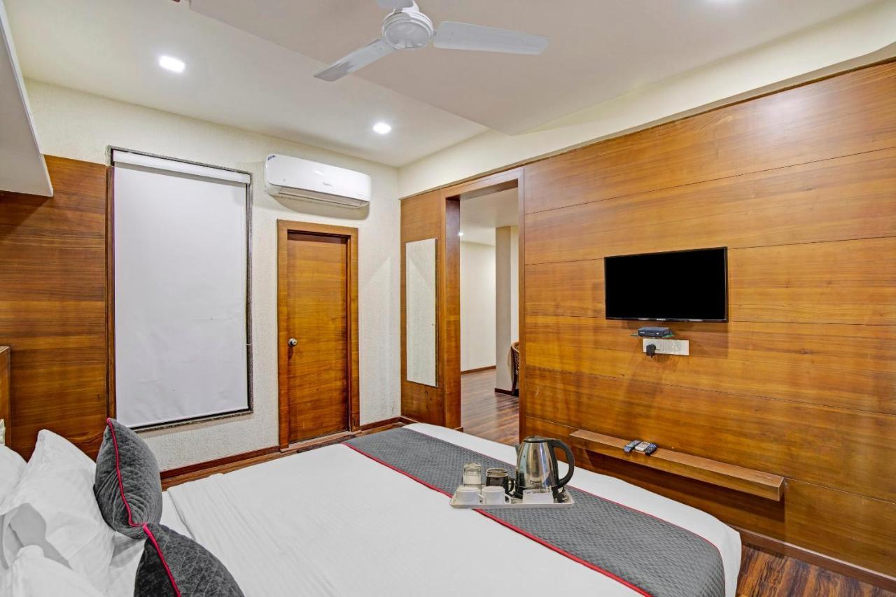 Hotel Navjivan Himatnagar Eksteriør bilde