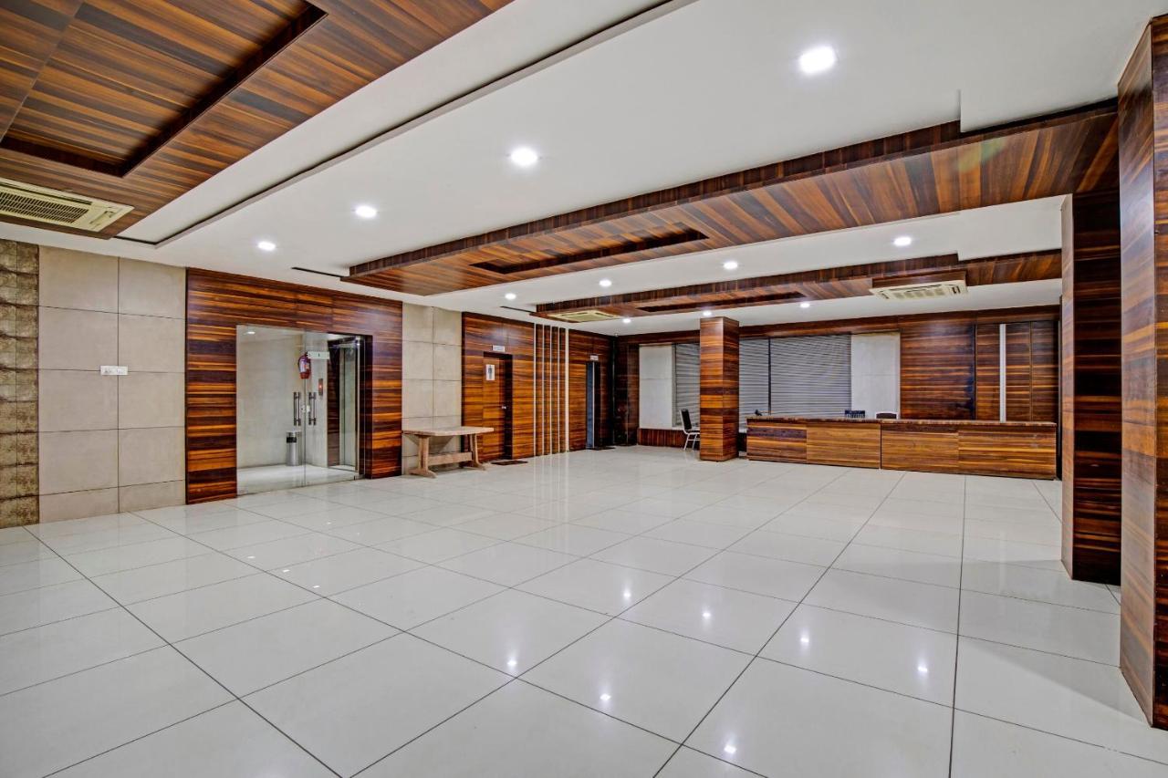 Hotel Navjivan Himatnagar Eksteriør bilde
